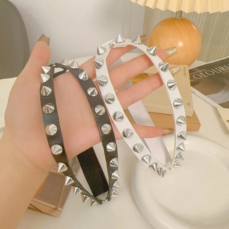 ダブルローコーンスパイクレッグガーター レディース パンクロ - Body Jewelry In Bulk のレビューと価格